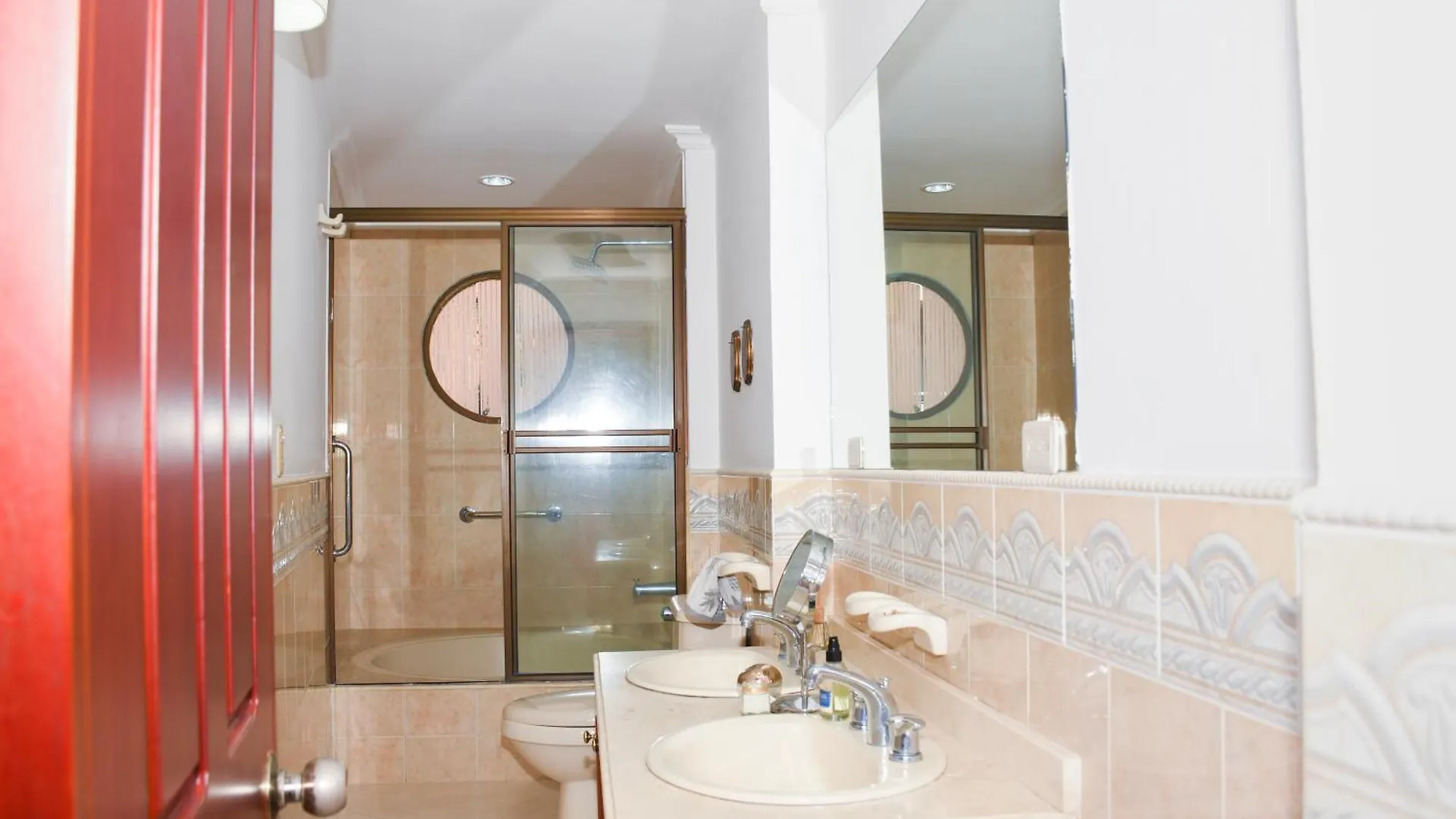 Apartamento Ciudad Jardin Cali 0*,